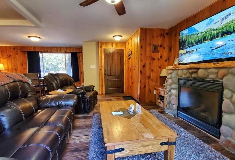 Хижина Deluxe, The Inn On Fall River & Fall River Cabins