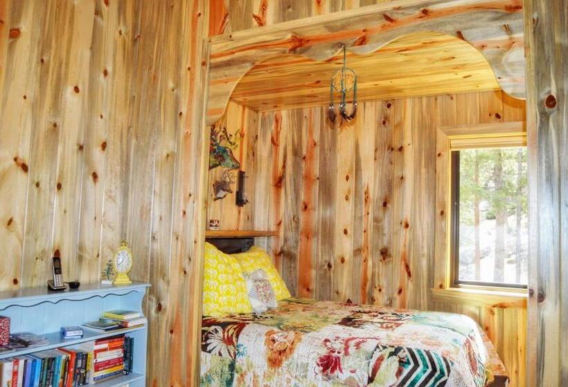 Дом 3 Спальни, The Inn On Fall River & Fall River Cabins