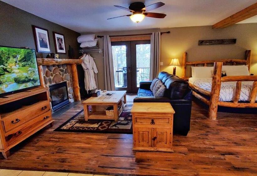 Хижина Deluxe, The Inn On Fall River & Fall River Cabins