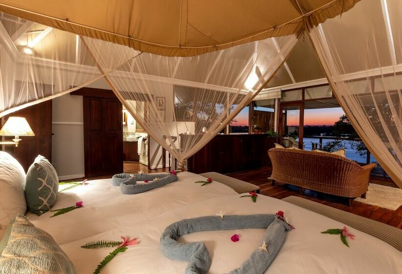 سوئیت دولوکس با چشمانداز رودخانه, The River Club