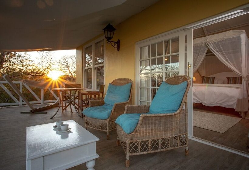 سوئیت دلوکس 2 خوابه, The River Club