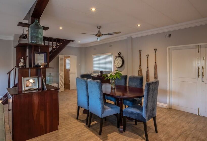 سوئیت دلوکس 2 خوابه, The River Club