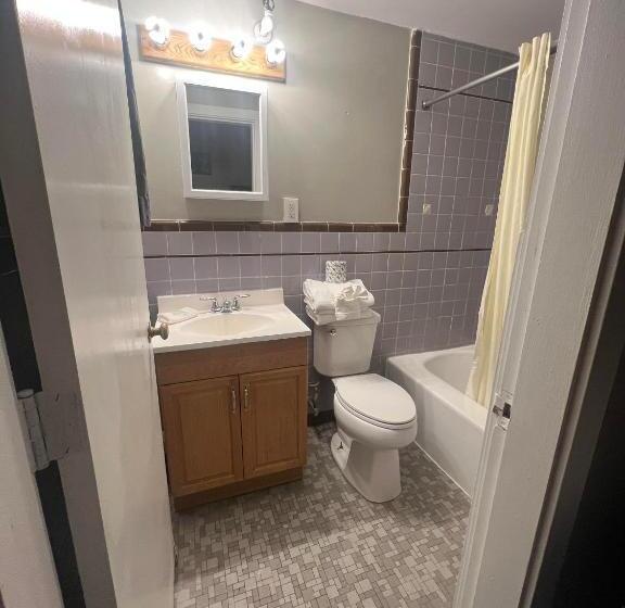 이코노이 4인룸, Vacationland Inn & Suites