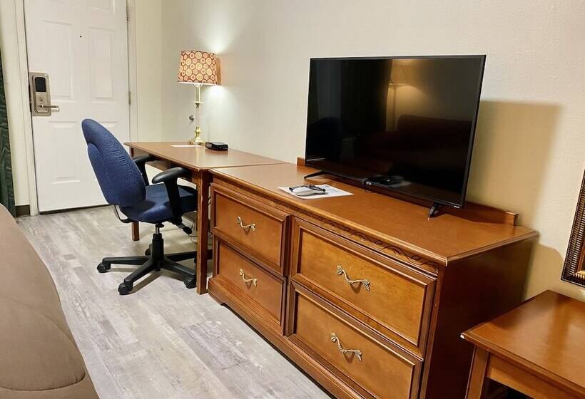 غرفة سوبيريور, Ozark Inn & Suites