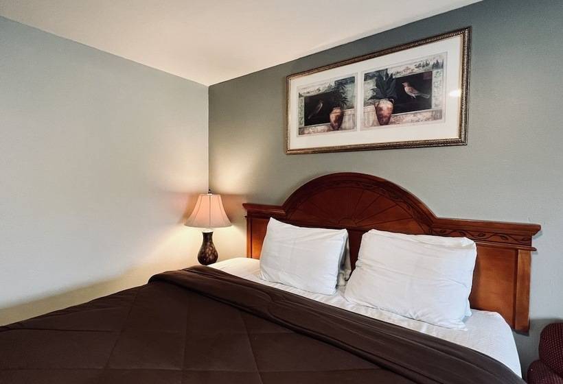Номер Superior, Ozark Inn & Suites