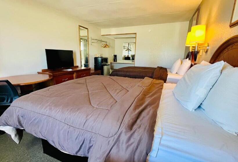غرفة قياسية, Ozark Inn & Suites