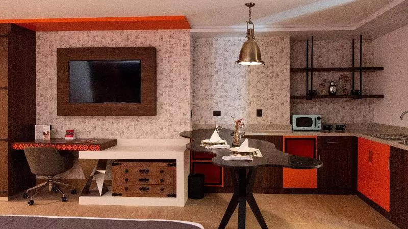 スタンダードスタジオ, Springhill Suites By Marriott Corona Riverside