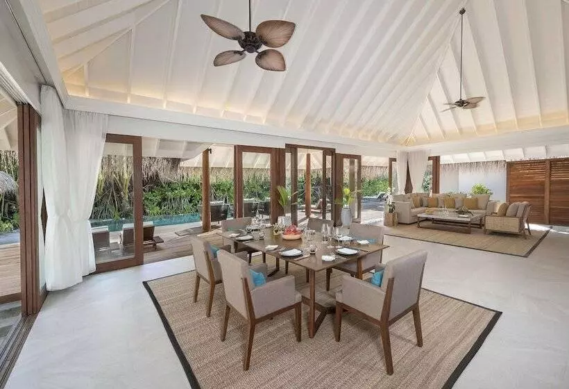 آپارتمان 3 خوابه, Anantara Kihavah Maldives Villas