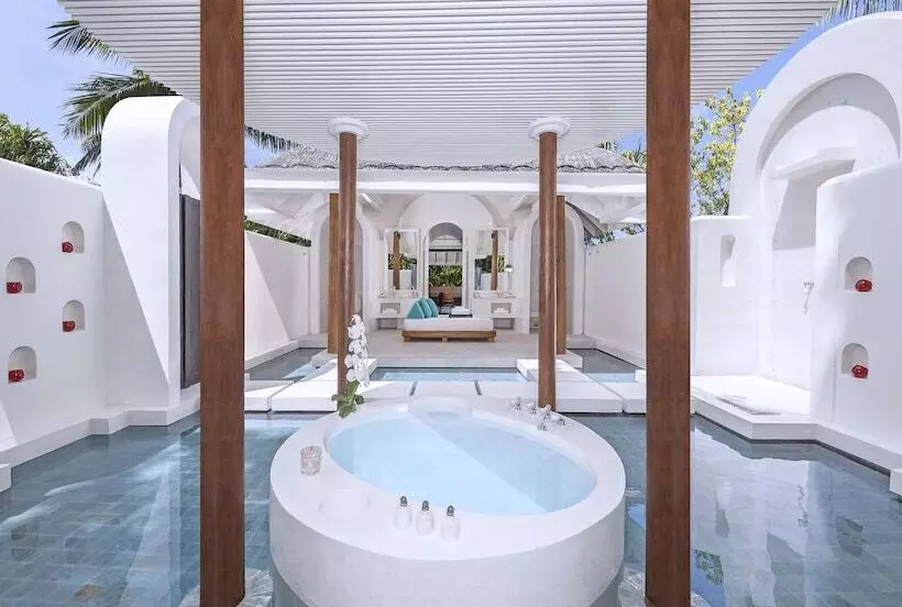 ویلای یک اتاق خوابه با استخر شنا, Anantara Kihavah Maldives Villas