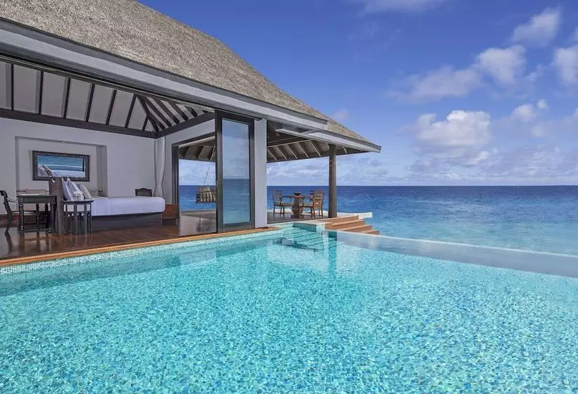 ویلای یک اتاق خوابه با استخر شنا, Anantara Kihavah Maldives Villas