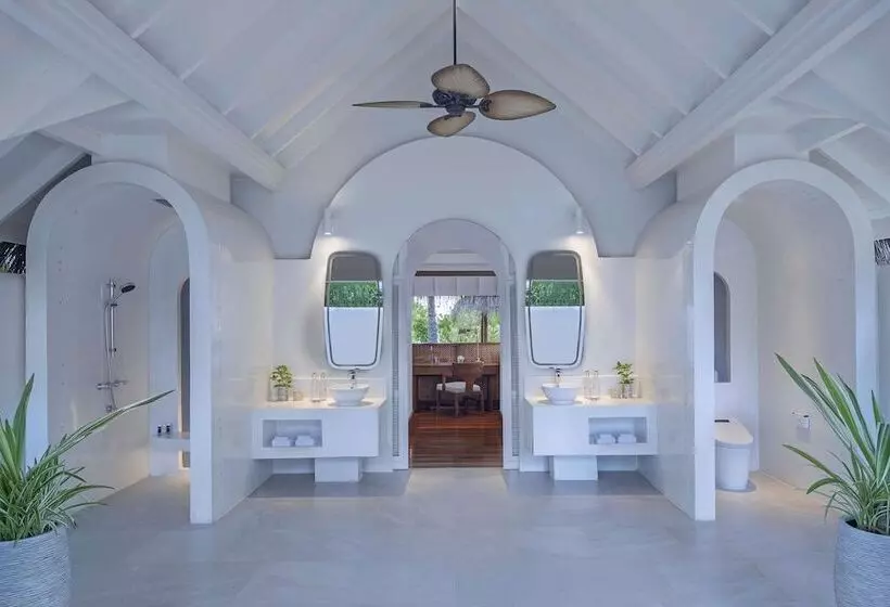 2 Bedroom Apartment with Pool, Anantara Kihavah Maldives Villas