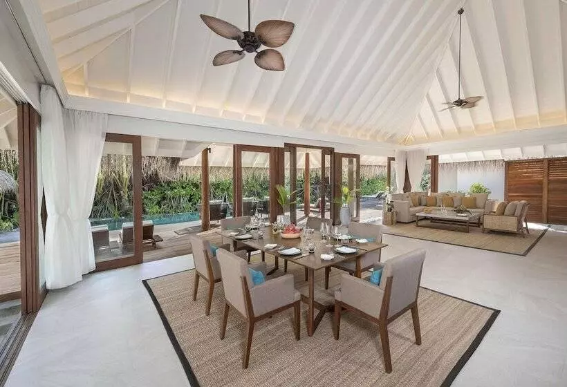 آپارتمان 3 خوابه, Anantara Kihavah Maldives Villas