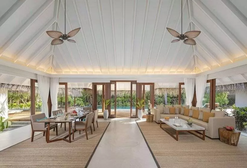 آپارتمان 3 خوابه, Anantara Kihavah Maldives Villas