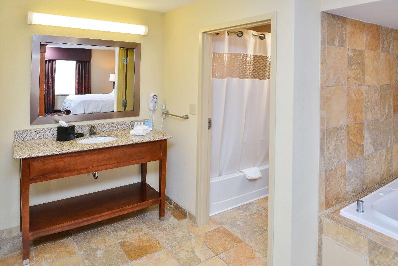 إستوديو قياسى سرير كينج, Hampton Inn Yorkville