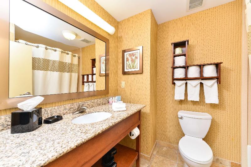 스탠다드 스튜디오 킹침대, Hampton Inn Yorkville