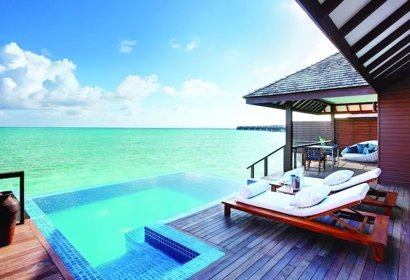 ویلای لوکس 1 خوابه, Hideaway Beach Resort & Spa