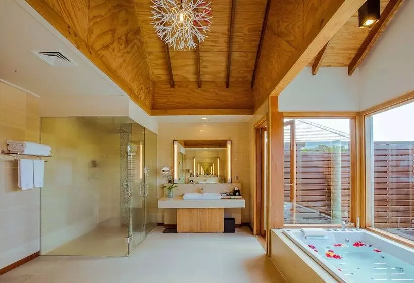 ویلای یک اتاق خوابه با استخر شنا, Hideaway Beach Resort & Spa
