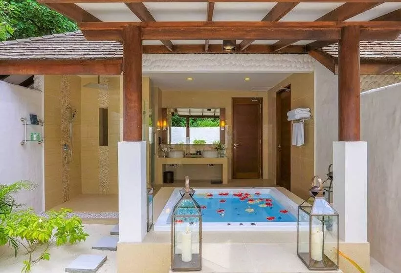ویلای لوکس 1 خوابه, Hideaway Beach Resort & Spa