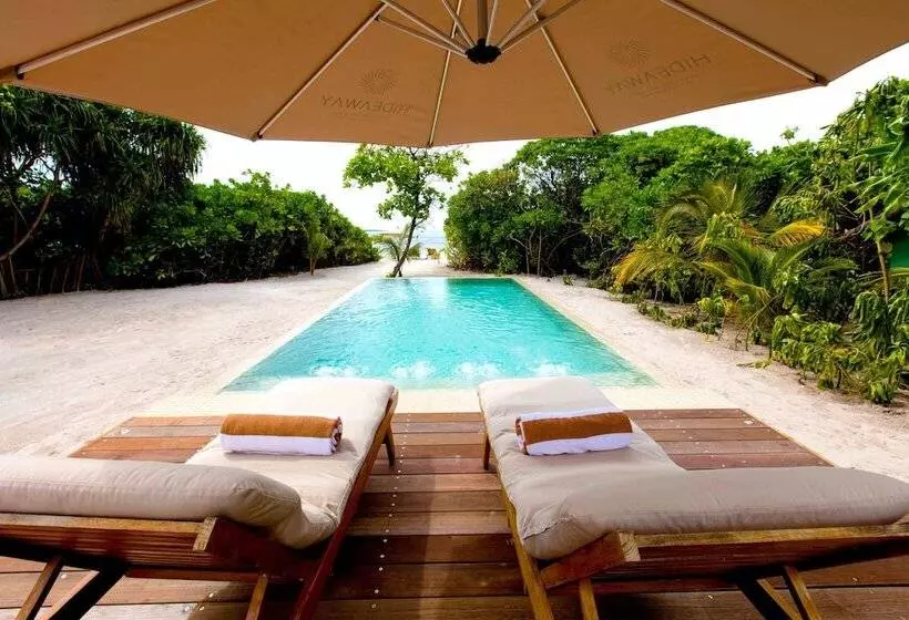 ویلای لوکس 1 خوابه, Hideaway Beach Resort & Spa