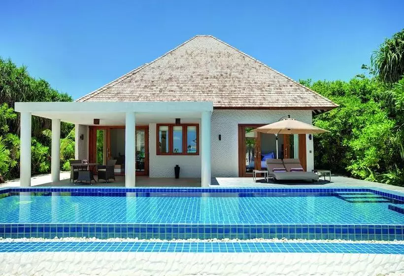 اتاق لوکس, Hideaway Beach Resort & Spa