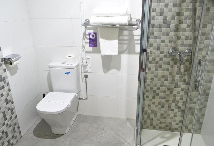 اتاق استاندارد, Alda Puerta Coruna