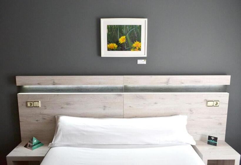 اتاق استاندارد یک نفره, Alda Puerta Coruna