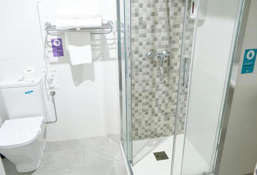 اتاق پرمیوم, Alda Puerta Coruna