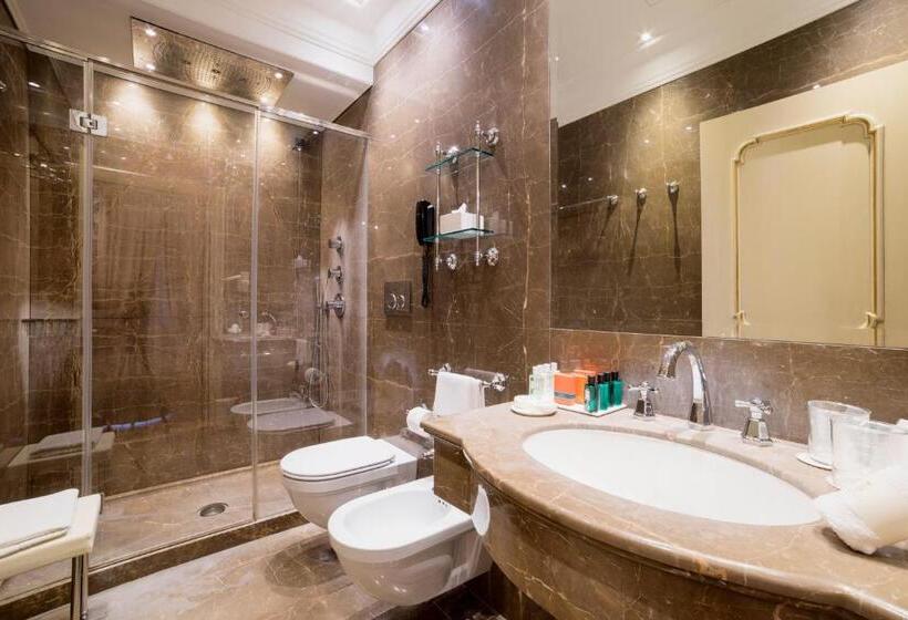 سوییت جونیور, Ai Reali   Small Luxury Hotels Of The World