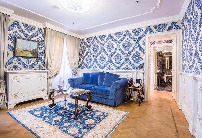 سوییت جونیور, Ai Reali   Small Luxury Hotels Of The World