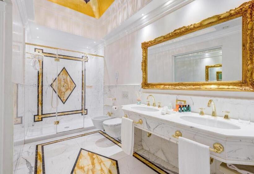 سوئیت با چشم‌انداز, Ai Reali   Small Luxury Hotels Of The World