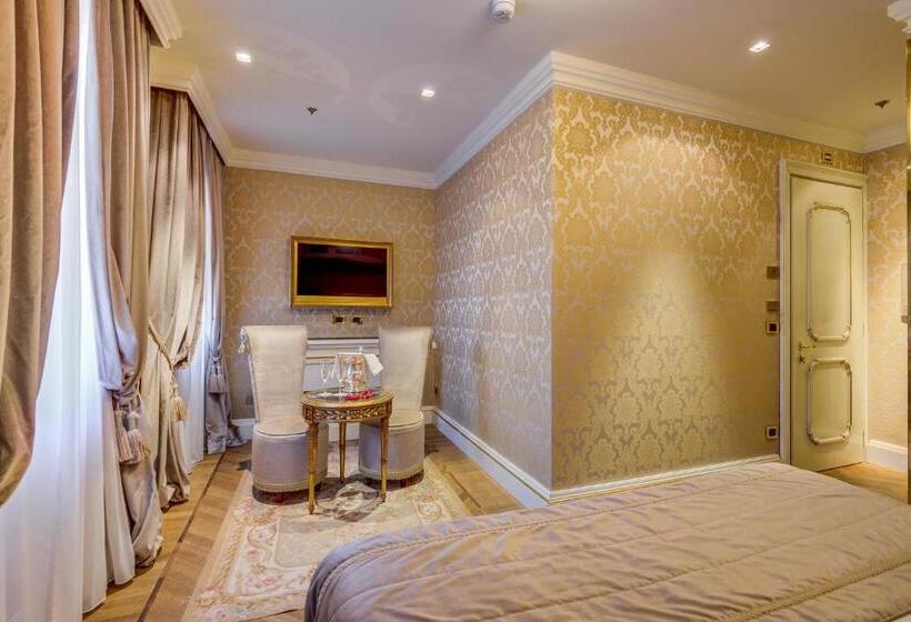 اتاق کلاسیک, Ai Reali   Small Luxury Hotels Of The World