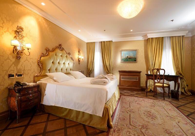 اتاق لوکس, Ai Reali   Small Luxury Hotels Of The World