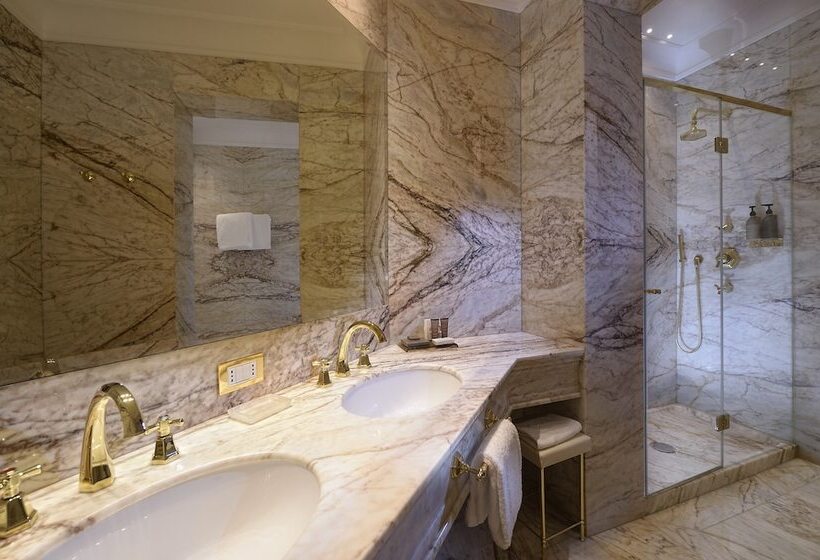 سوییت جونیور, Ai Reali   Small Luxury Hotels Of The World