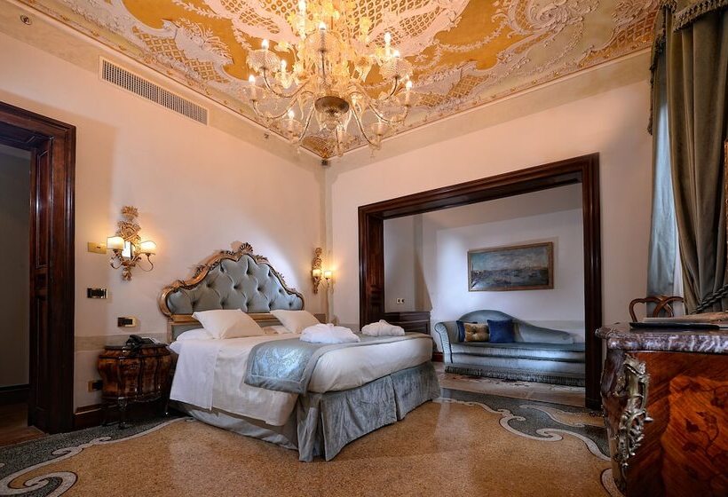 سوییت جونیور, Ai Reali   Small Luxury Hotels Of The World