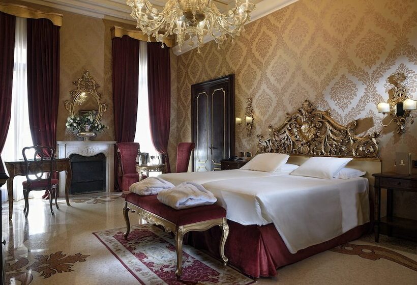 سوییت جونیور, Ai Reali   Small Luxury Hotels Of The World