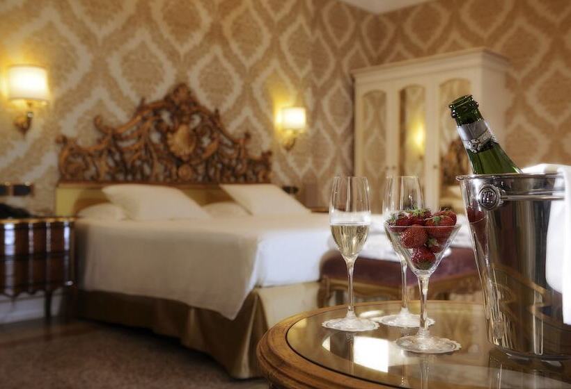 سوییت جونیور, Ai Reali   Small Luxury Hotels Of The World