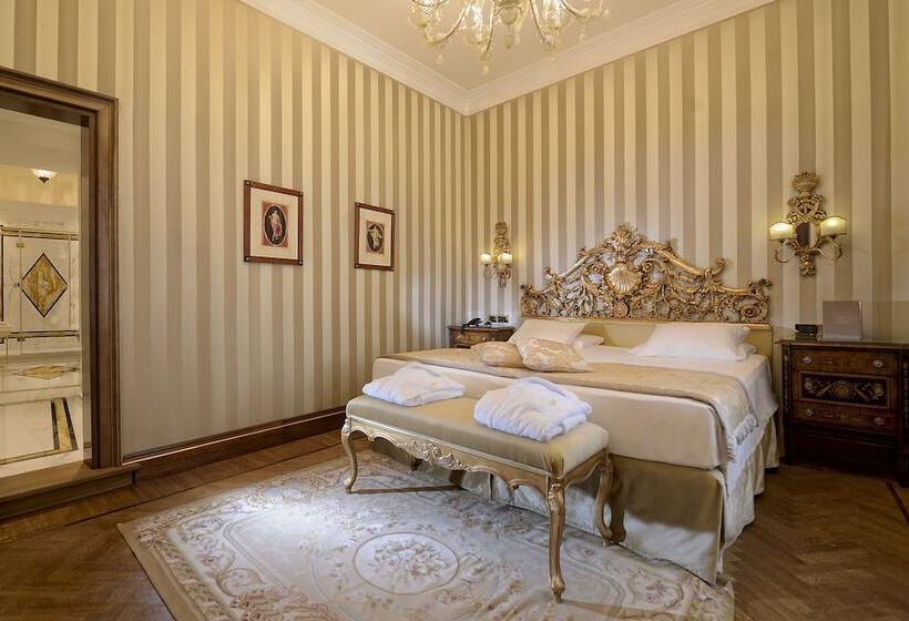 سوئیت با چشم‌انداز, Ai Reali   Small Luxury Hotels Of The World