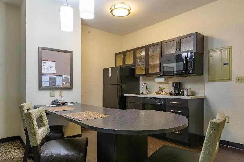 キングサイズベッドのスイートルーム, Candlewood Suites San Marcos, An Ihg