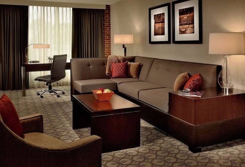 豪华套房, Doubletree By Hilton Hotel & Suites Charleston Airport