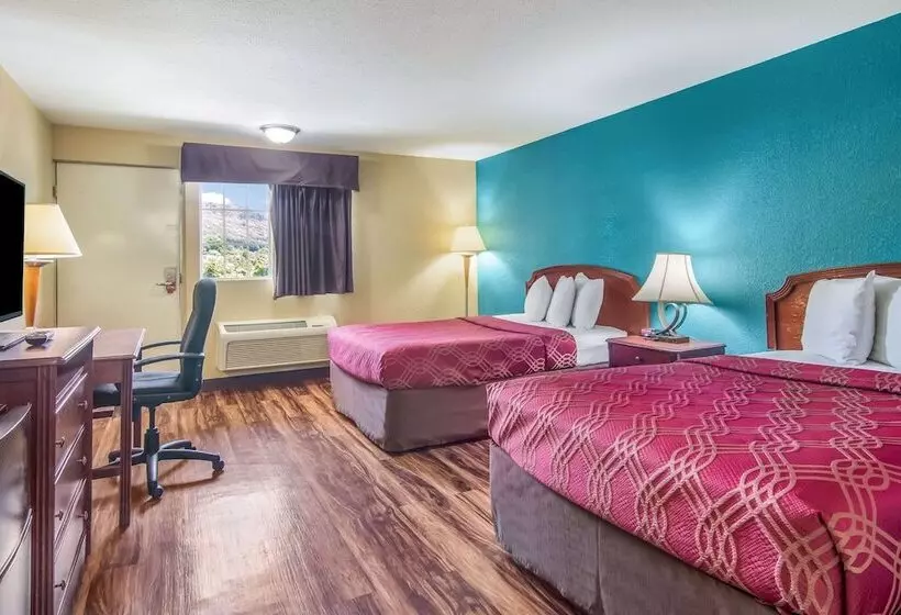 ２ダブルベッドのスタンダードルーム, Econo Lodge Hotel Bradford