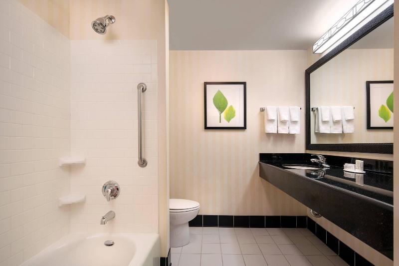 스탠다드 룸 킹사이즈 침대, Fairfield Inn & Suites Redding