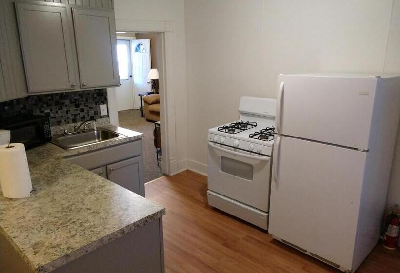 Апартаменты 1 Спальня, Wayne