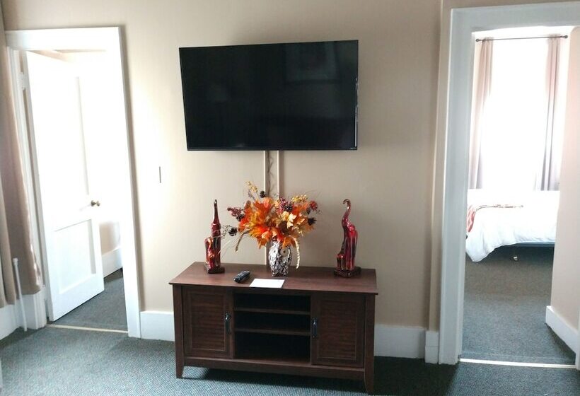 Люкс 2 Спальни, Wayne