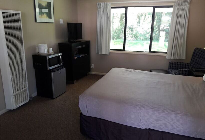 غرفة قياسية, Monroe Motel