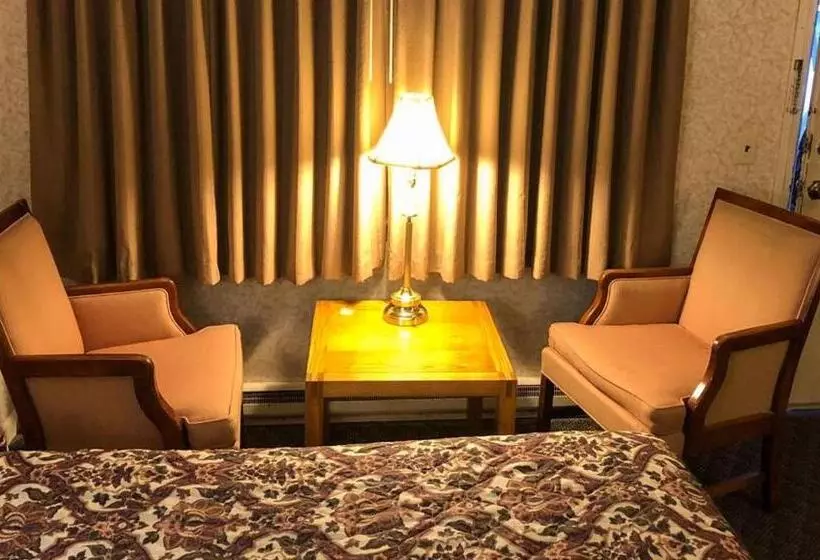 キングサイズベッドのスタンダードルーム, Pleasant Valley Motel West Stockbridge