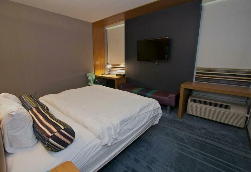 Стандартный Номер Кровать Кинг, Aloft Tulsa