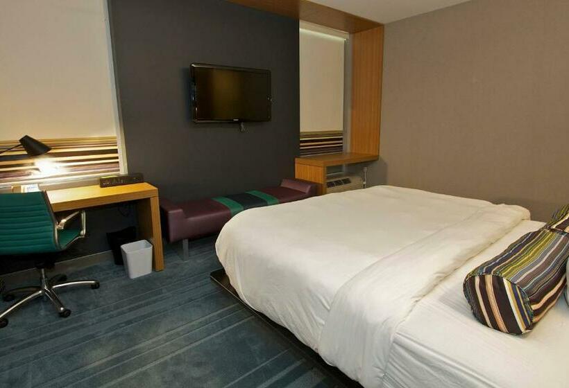 غرفة قياسية سرير كينج, Aloft Tulsa