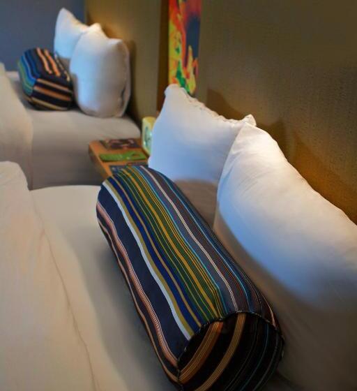 غرفة قياسية, Aloft Tulsa