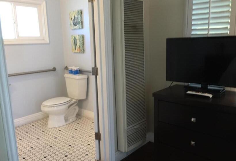 장애인을 위한 스탠다드 룸, Beach Bungalow Inn And Suites