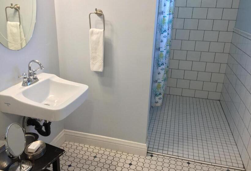 장애인을 위한 스탠다드 룸, Beach Bungalow Inn And Suites